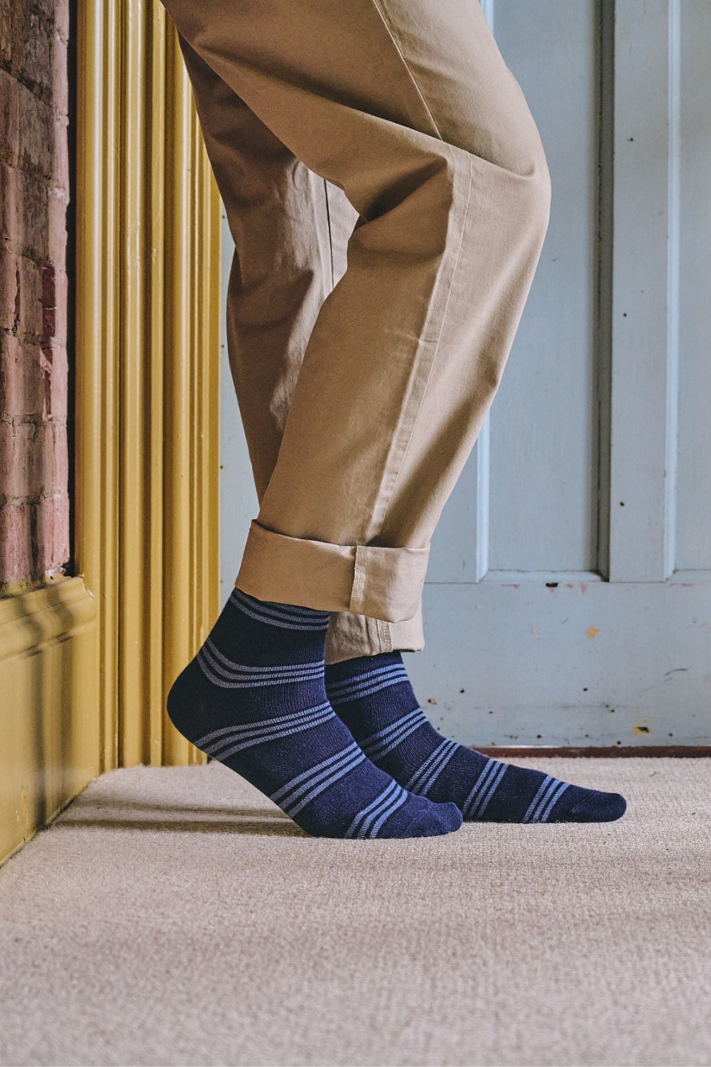 HJ Hall Men's Mid-Weight Stripe Organic Cotton Socks in Green – lifestyle styling shot