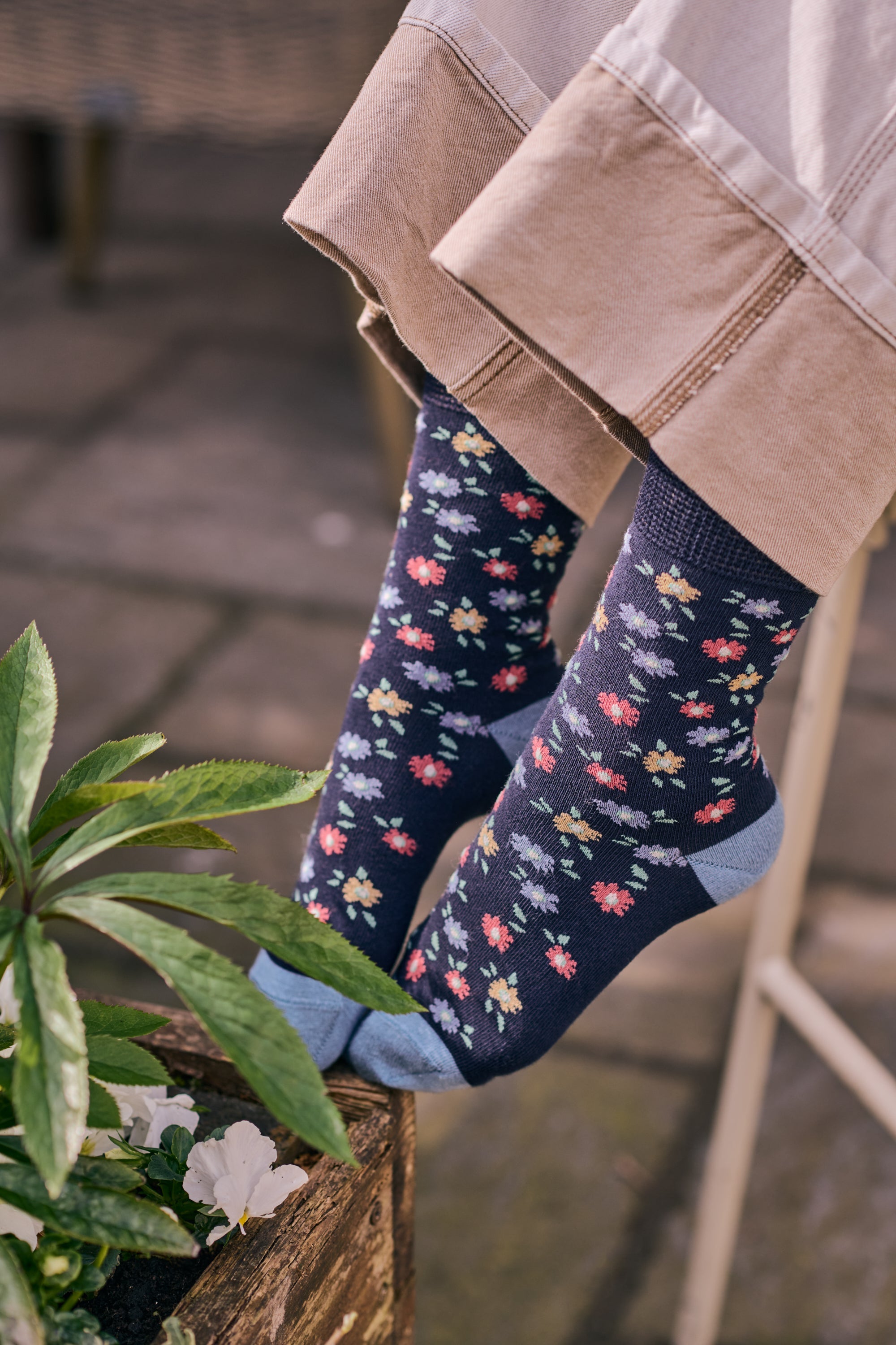 HJ Hall Women's Floral Cotton Comfort Top Socks in Navy – alternate view