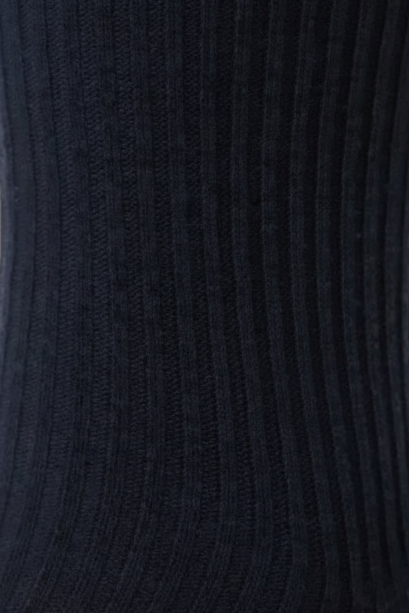 HJ Hall Men's Contrast Heel & Toe Cotton Softop Socks - 3-Pair Pack in Navy – pattern close-up